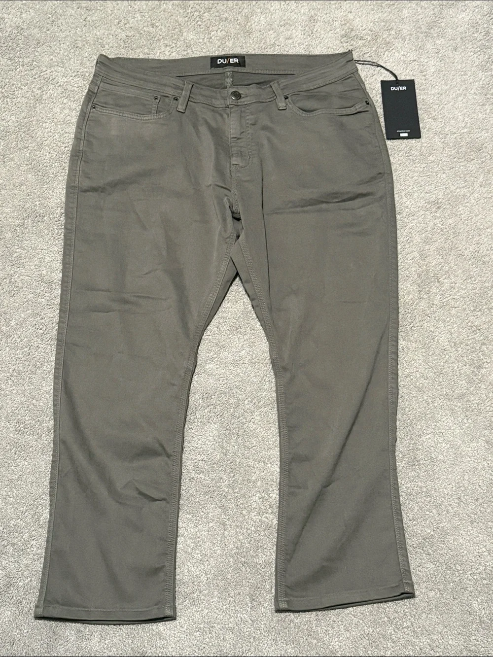 New DU/ER No Sweat Relaxed Taper Pants Size 38x30 Gull Grey